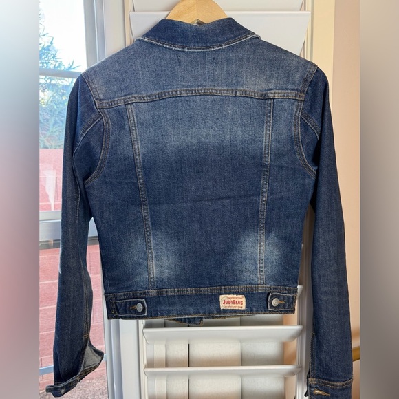 Judy Blue Classic Denim Jacket Medium Wash Size Small - Picture 3 of 6